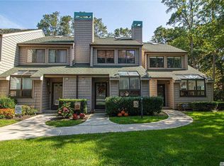 102 Beecher Avenue Ext, East Islip, NY 11730