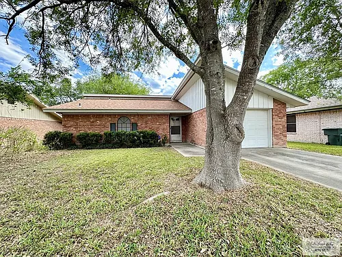 121 W Ebano Ct Photo 1