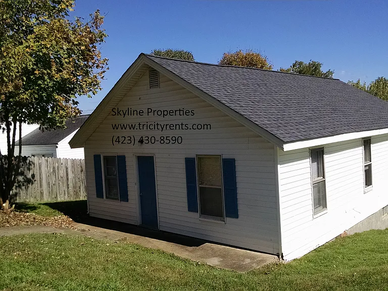 702 Antioch Rd — Photo 2