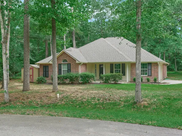811 Mark Anthony St, New Caney, TX 77357