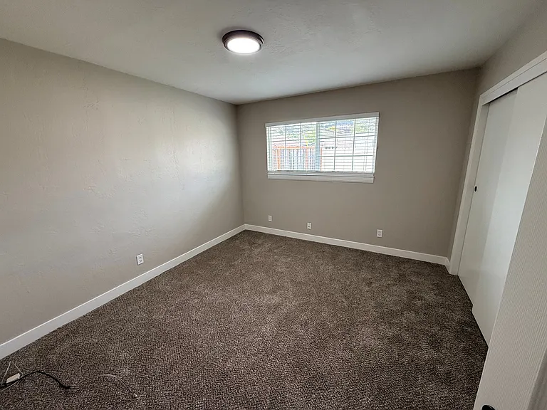 3164 Mission Dr — Photo 5