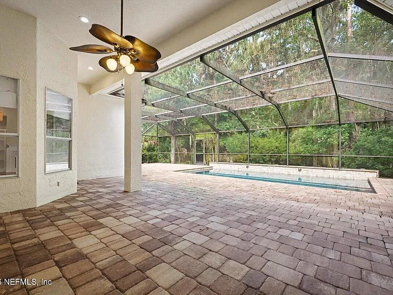 337 S Mill View Way — Photo 10