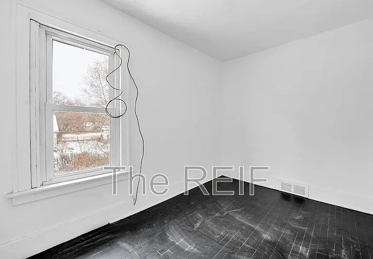 15906 Alden St — Photo 7