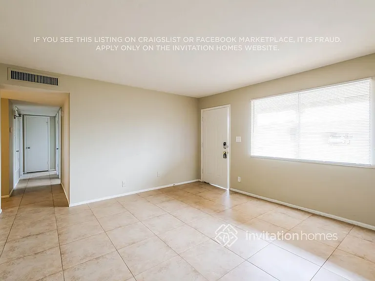 823 W 17th Pl — Photo 10