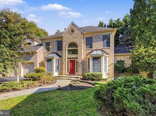 5 Nocturne Ct, Rockville, MD 20850