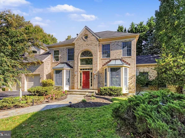 5 Nocturne Ct, Rockville, MD 20850