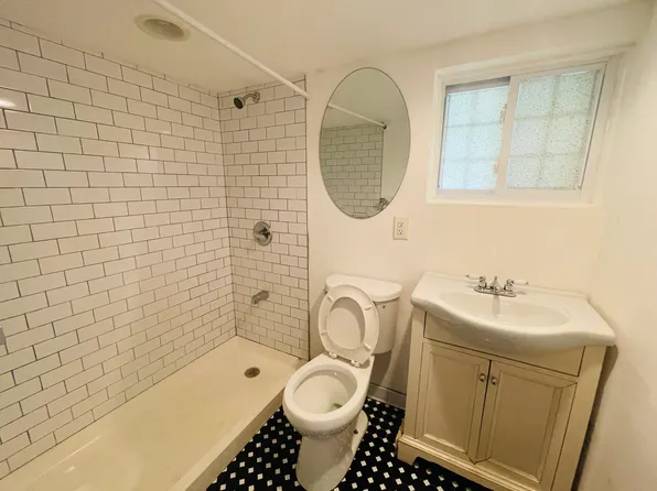 330 Van Duzer Street image 24 of 27