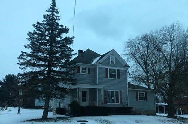 2nd image of 656 N 15th St