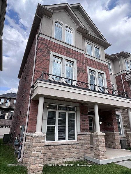 Oakville Townhouse for rent - 3 Bedrooms — photo 11