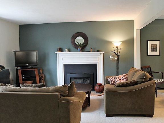 4th image of 8238 S Watkins Ln