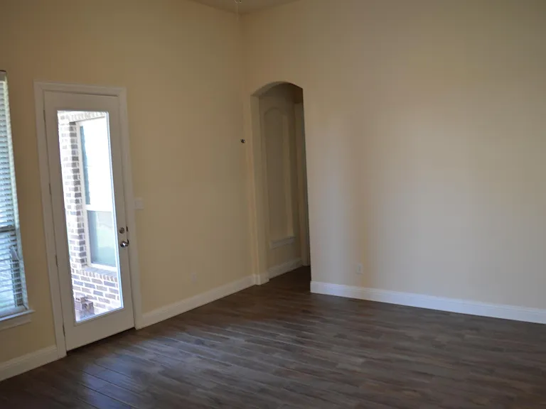 127 Iris Dr — Photo 28