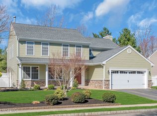 9 Neville Dr, Lincroft, NJ