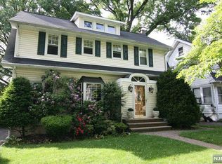 310 Carmita Ave, Rutherford, NJ 07070