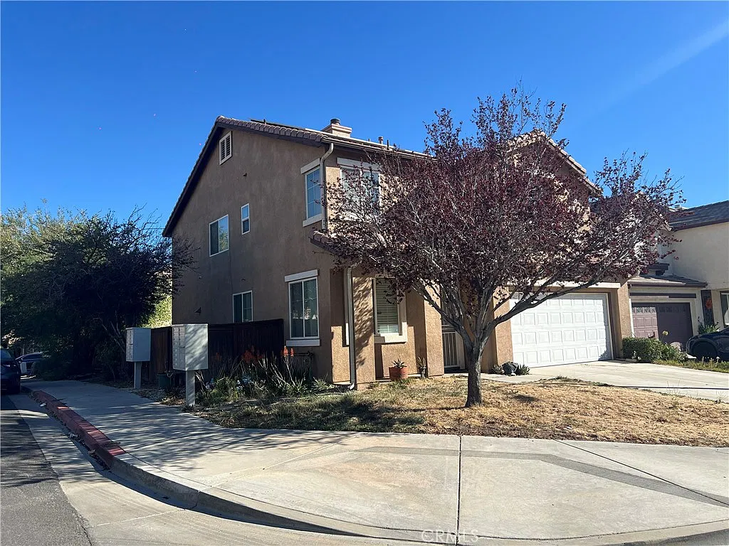 5 bed, 2518 sqft, $3,100 — Photo 4