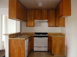 2nd image of 1615 W 218th St APT 1