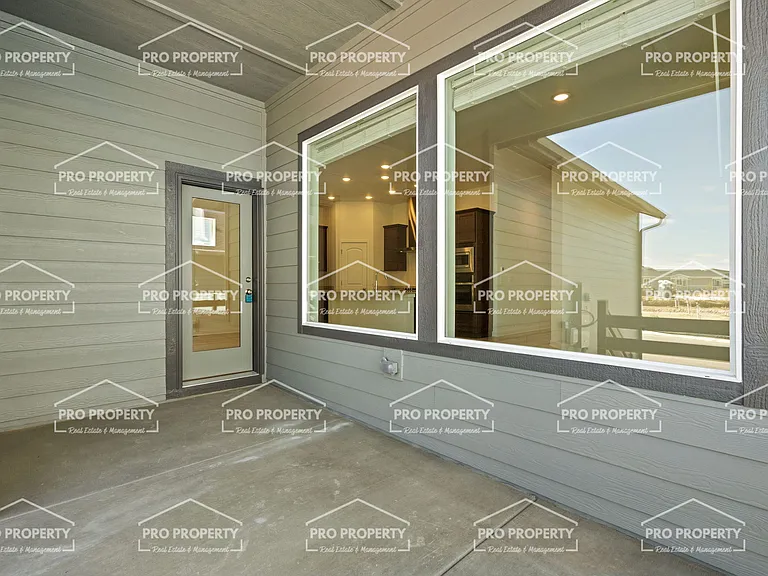 6384 Elk Pass Ln — Photo 20