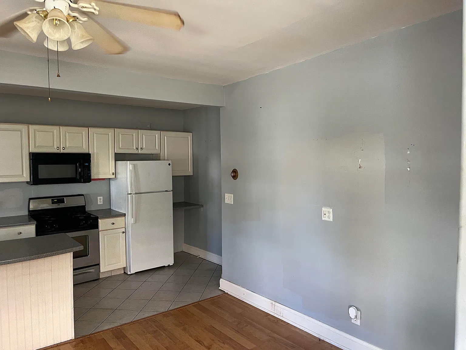 1 bed, 1000 sqft, $2,100 — Photo 4
