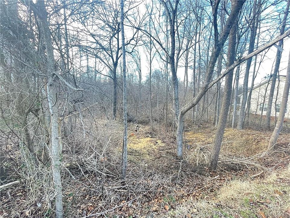 2nd image of 2201 Lancey Dr #15