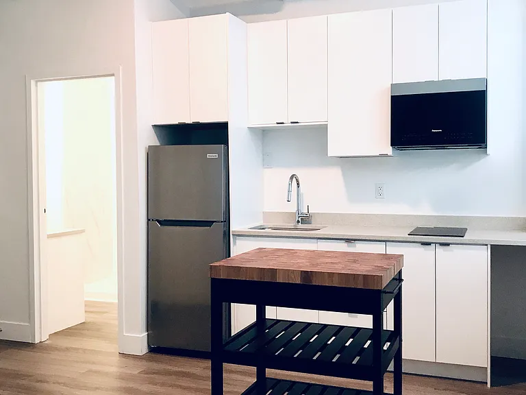 116 Hastings St W #309 — Photo 3
