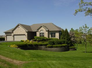 1413 Superior Ct, Spring Grove, IL 60081