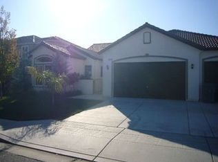 2932 Poe Ave, Clovis, CA 93611