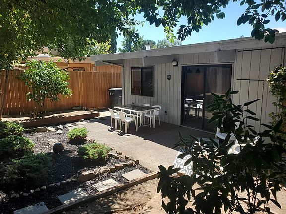 2nd image of 1698 River City Way