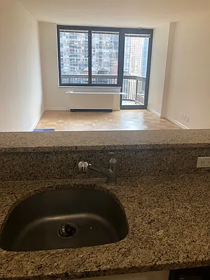 Rented by Jack Resnick & Sons | media 37