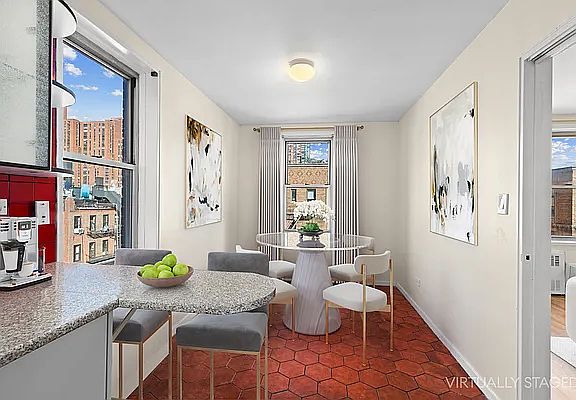 5th image of 302 E 88th St APT 7F