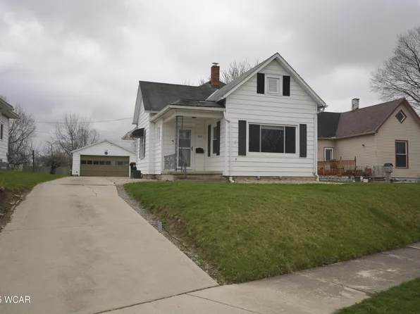 909 W Auglaize St, Wapakoneta, OH 45895