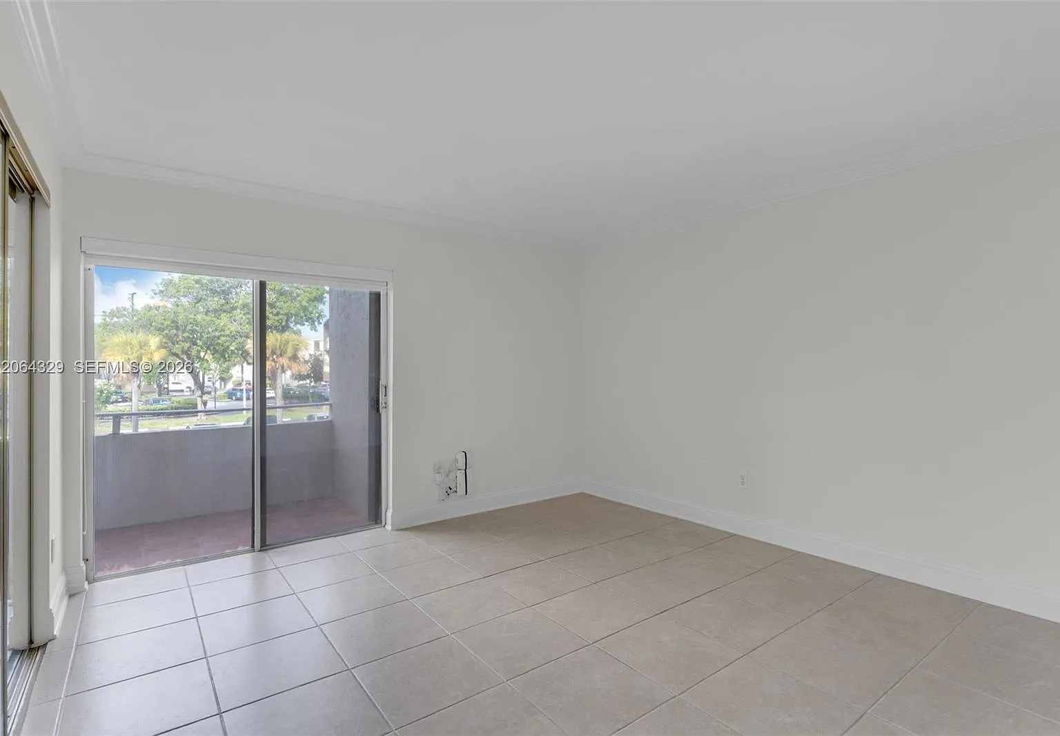 Kings Creek So Condo — Photo 2
