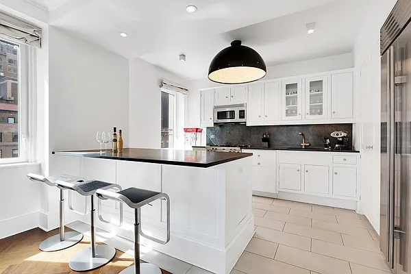 Rented by Compass | media 14