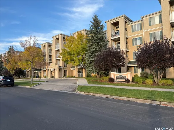 215 Lowe Road #311, Saskatoon, SK S7S 1N1