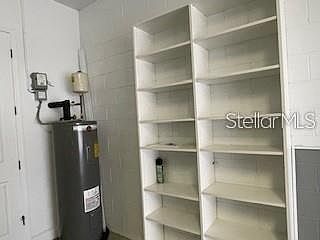 4th image of 213 Lourdan Ct