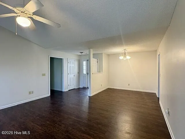 1403 Weimaraner Ct — Photo 6