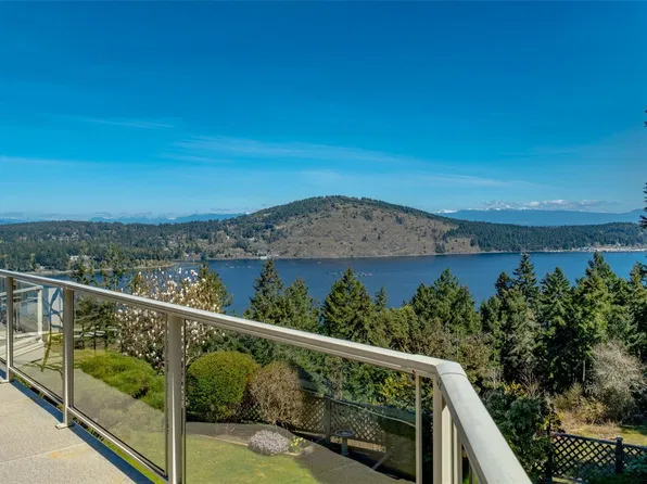 2685 Sea Blush Dr, Nanaimo, BC V9P 9E4