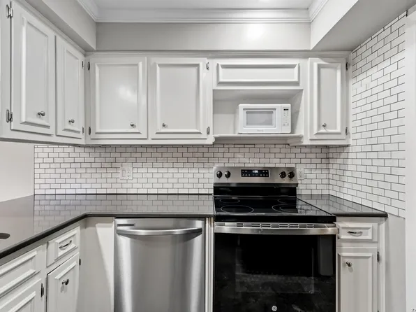 5359 Fredericksburg #305, San Antonio, TX 78229