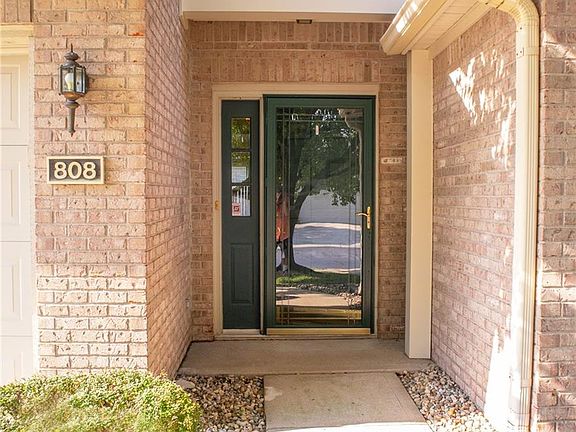 4th image of 808 Jordan Dr #808