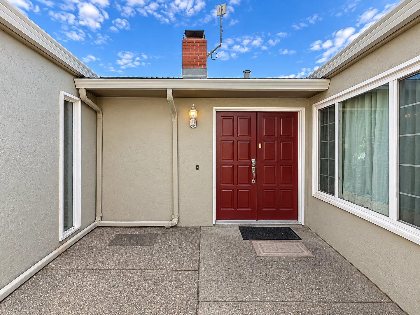 Spacious Single-Story Fremont Home in a Desirable Cul-de-Sac Location — Photo 2