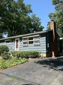 20 Luke St, Nashua, NH, 03063