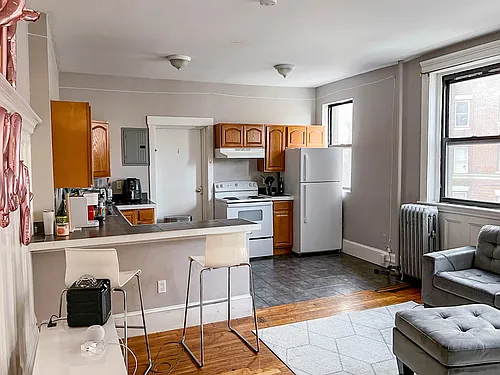 1068 Commonwealth Ave #31 Photo 1