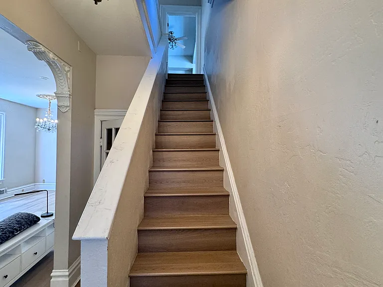 1108 G St #MAIN HOUSE — Photo 11