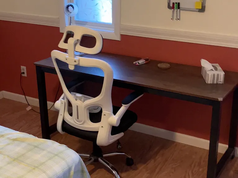 Desk in bedroom 1