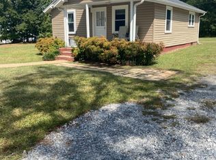 303 S Fish Trap Rd, Greenville, SC 29611