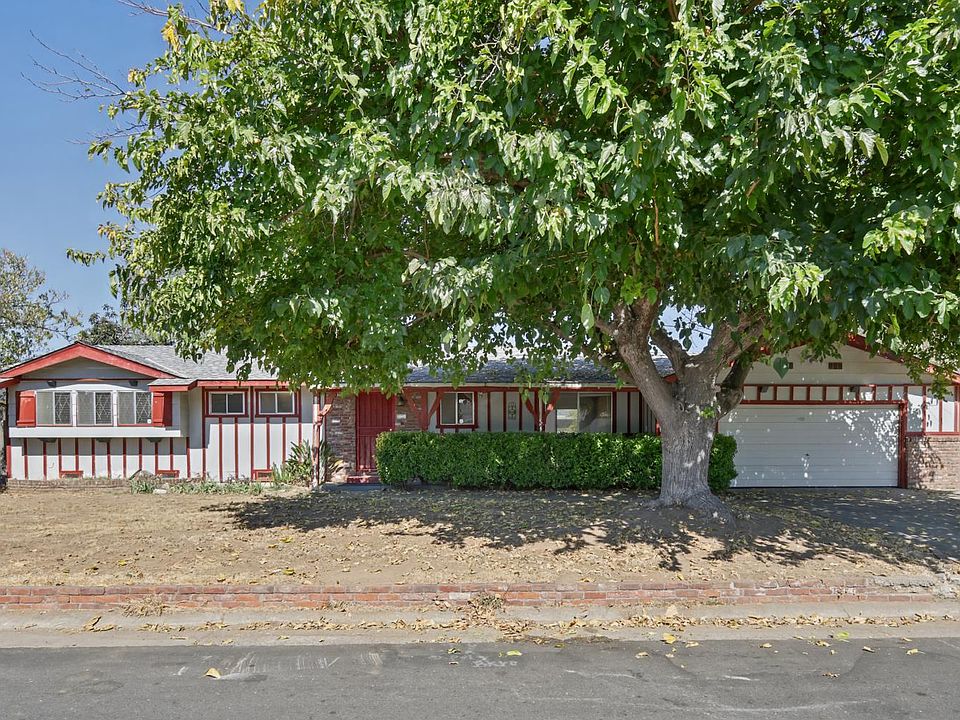 1st image of 2221 Rainbow Ave
