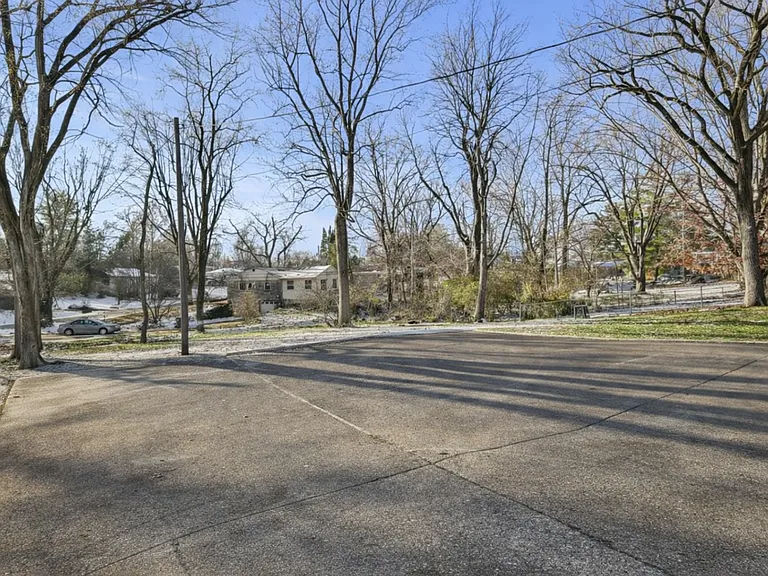 2540 E Eastgate Ln — Photo 16
