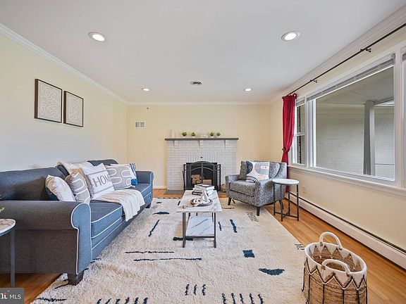 2nd image of 720 W Watersville Rd