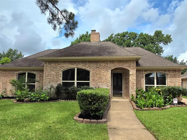 8706 Chelsworth Dr, Houston, TX 77083