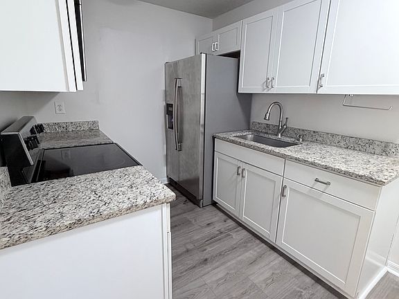 4th image of 1618 Haven Dr #A