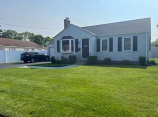 59 Kirk Dr, Pawtucket, RI 02861