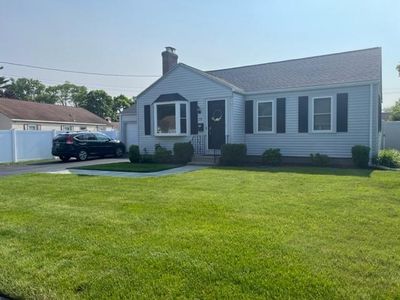59 Kirk Dr, Pawtucket, RI, 02861